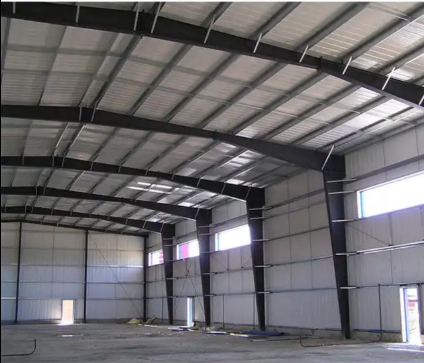 Özel yapılmış Estructura De Acero Çin'deki prefabrik prefabrik salon bina çelik yapısı Q355B depo atölyesi