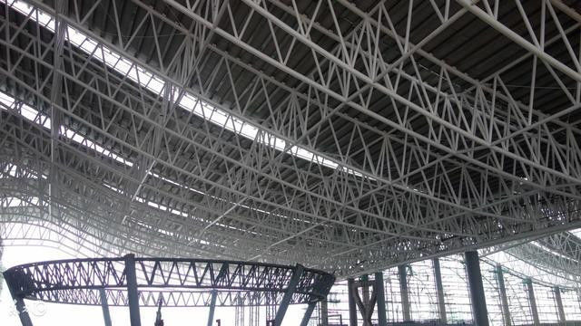 Büyük Aralıklı Pas Yıkıcı Prefab Metal Spor Salonu Binaları Okul İçin Çok Katlı Çelik Yapı