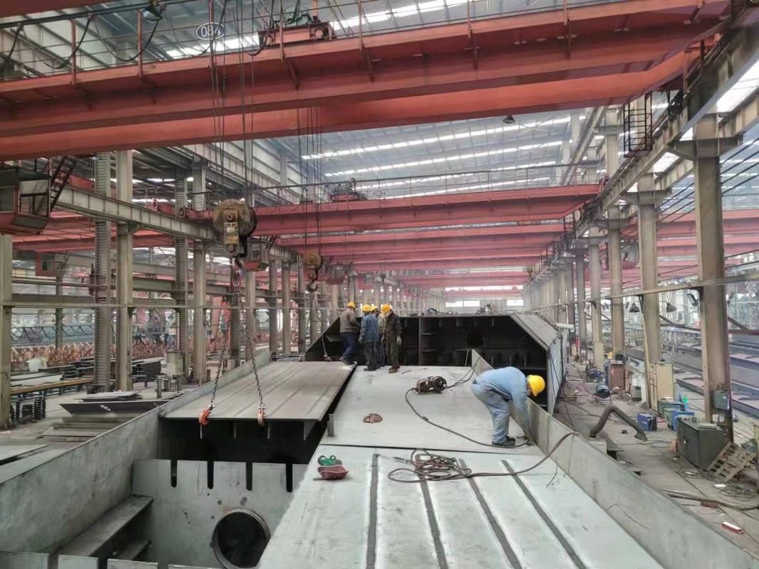 Fırtınalara dayanıklı prefabrik çelik yapı atölyesi ile yüksek bina ve geniş alan için inşa edilmiş çelik depo inşa edin