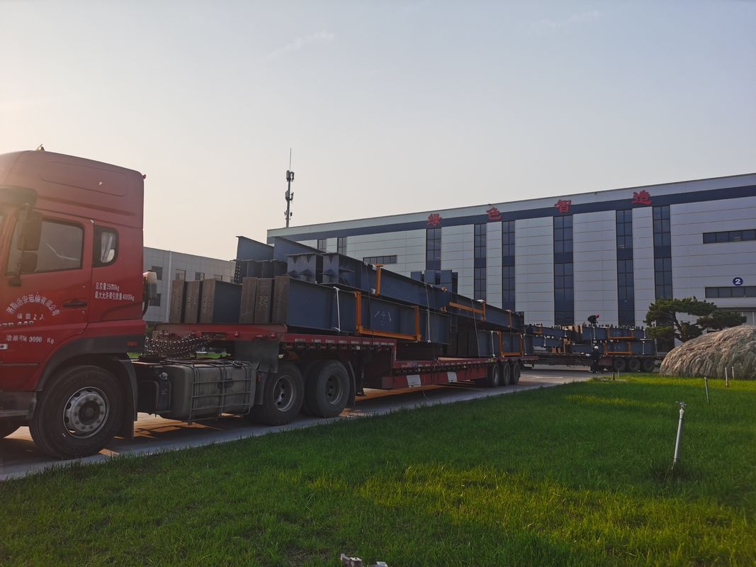 Yapılandırılabilir ve çok yönlü Prefab Prefab Çelik Yapısı Depo bitmiş ürünler için Depolama Kullanımı